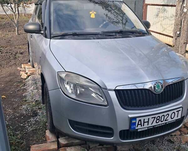 Шкода Фабия 2008 в Новомосковске на Automoto.ua Серый Шкода Фабия, объемом двигателя 1.5 л и пробегом 218 тыс. км за 4000 $, фото 4 на Automoto.ua