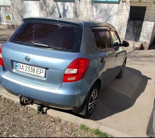 Серый Шкода Фабия, объемом двигателя 1.4 л и пробегом 260 тыс. км за 3200 $, фото 7 на Automoto.ua