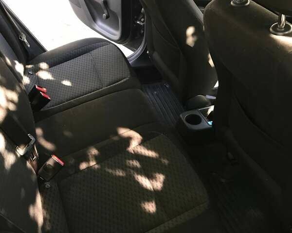 Серый Шкода Фабия, объемом двигателя 1.39 л и пробегом 390 тыс. км за 3600 $, фото 16 на Automoto.ua