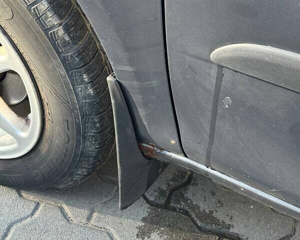 Серый Шкода Фабия, объемом двигателя 1.39 л и пробегом 390 тыс. км за 3600 $, фото 27 на Automoto.ua