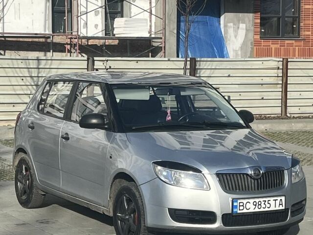 Серый Шкода Фабия, объемом двигателя 1.4 л и пробегом 236 тыс. км за 3650 $, фото 13 на Automoto.ua