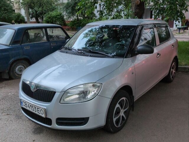 Серый Шкода Фабия, объемом двигателя 1.4 л и пробегом 154 тыс. км за 4999 $, фото 1 на Automoto.ua