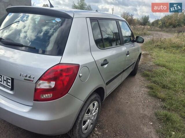 Серый Шкода Фабия, объемом двигателя 1.2 л и пробегом 160 тыс. км за 5200 $, фото 6 на Automoto.ua