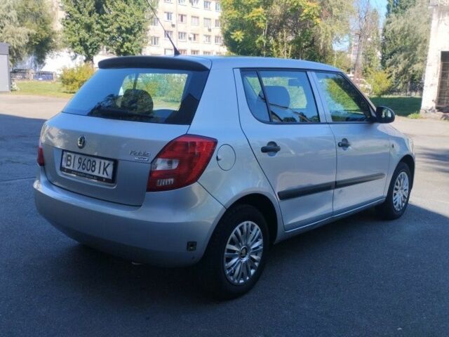 Сірий Шкода Фабія, об'ємом двигуна 1.2 л та пробігом 190 тис. км за 4700 $, фото 4 на Automoto.ua