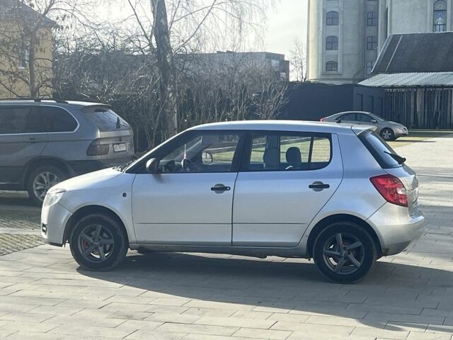 Серый Шкода Фабия, объемом двигателя 1.4 л и пробегом 236 тыс. км за 3650 $, фото 7 на Automoto.ua