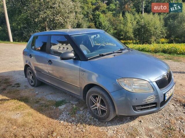 Сірий Шкода Фабія, об'ємом двигуна 1.2 л та пробігом 271 тис. км за 3500 $, фото 9 на Automoto.ua