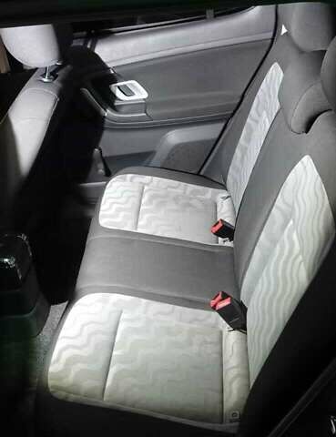 Сірий Шкода Фабія, об'ємом двигуна 1.2 л та пробігом 180 тис. км за 4700 $, фото 9 на Automoto.ua