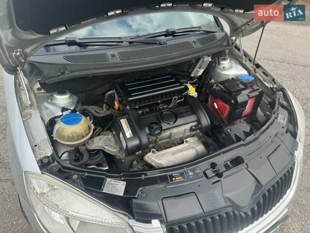 Шкода Фабія 2008 у Вінниці на Automoto.ua Сірий Шкода Фабія, об'ємом двигуна 1.39 л та пробігом 215 тис. км за 4200 $, фото 9 на Automoto.ua