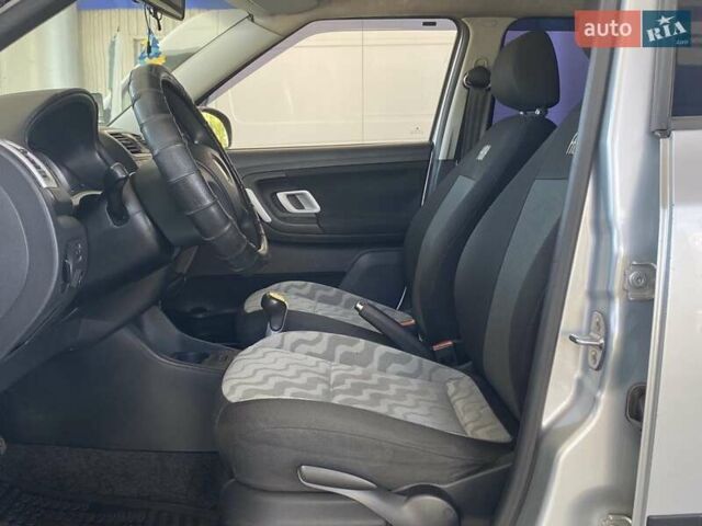 Серый Шкода Фабия, объемом двигателя 1.39 л и пробегом 185 тыс. км за 6300 $, фото 19 на Automoto.ua