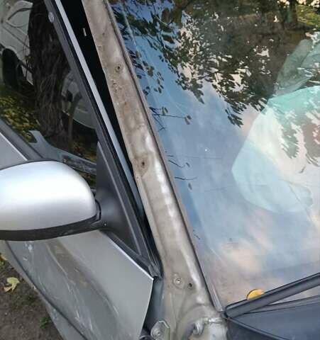 Серый Шкода Фабия, объемом двигателя 1.2 л и пробегом 270 тыс. км за 2500 $, фото 6 на Automoto.ua