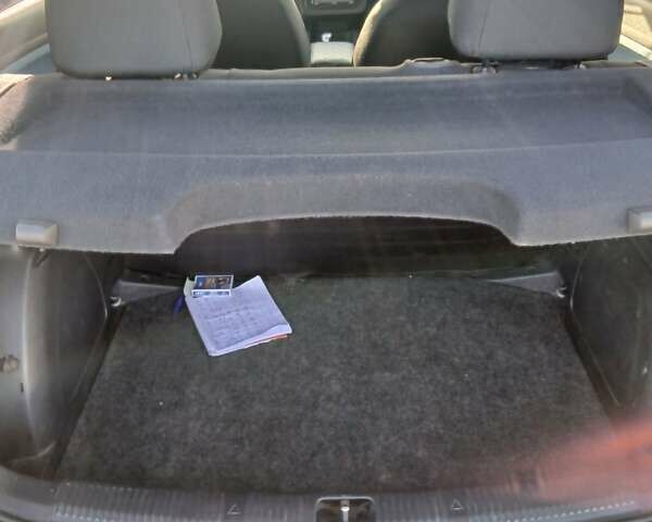 Сірий Шкода Фабія, об'ємом двигуна 1.2 л та пробігом 272 тис. км за 3200 $, фото 7 на Automoto.ua