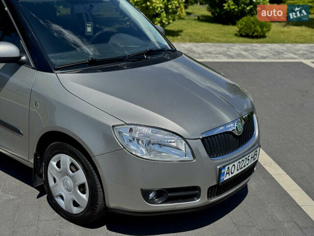 Серый Шкода Фабия, объемом двигателя 1.2 л и пробегом 96 тыс. км за 5100 $, фото 21 на Automoto.ua