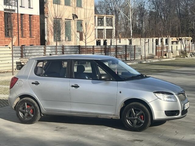 Серый Шкода Фабия, объемом двигателя 1.4 л и пробегом 236 тыс. км за 3650 $, фото 12 на Automoto.ua