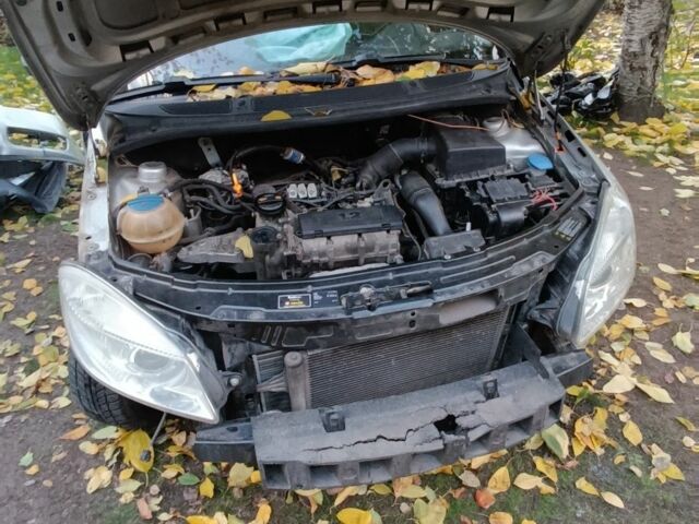 Серый Шкода Фабия, объемом двигателя 1.2 л и пробегом 270 тыс. км за 2500 $, фото 8 на Automoto.ua