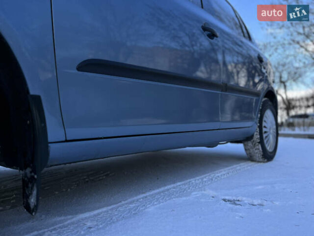Сірий Шкода Фабія, об'ємом двигуна 1.39 л та пробігом 220 тис. км за 5200 $, фото 37 на Automoto.ua