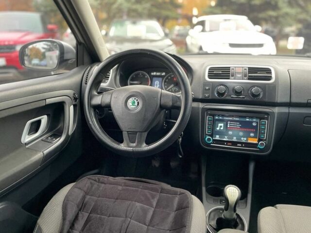 Шкода Фабия 2008 в Кривом Роге на Automoto.ua Серый Шкода Фабия, объемом двигателя 1.4 л и пробегом 335 тыс. км за 4600 $, фото 12 на Automoto.ua