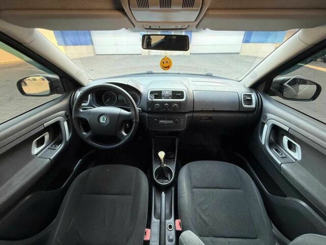 Сірий Шкода Фабія, об'ємом двигуна 1.4 л та пробігом 246 тис. км за 4240 $, фото 12 на Automoto.ua