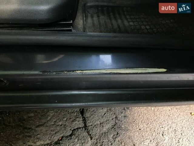 Серый Шкода Фабия, объемом двигателя 1.39 л и пробегом 390 тыс. км за 3600 $, фото 9 на Automoto.ua