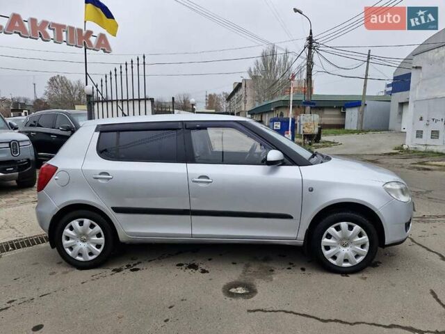 Сірий Шкода Фабія, об'ємом двигуна 1.4 л та пробігом 185 тис. км за 5999 $, фото 6 на Automoto.ua