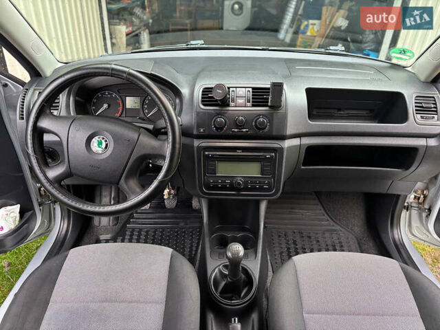 Сірий Шкода Фабія, об'ємом двигуна 1.2 л та пробігом 214 тис. км за 5200 $, фото 14 на Automoto.ua