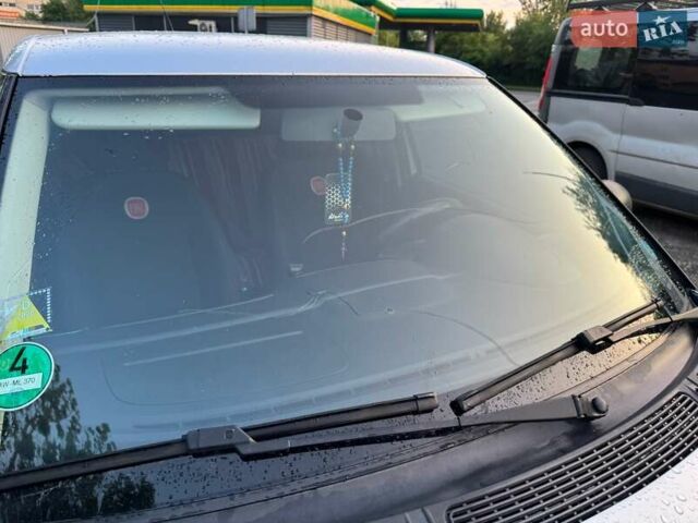 Серый Шкода Фабия, объемом двигателя 1.2 л и пробегом 285 тыс. км за 2800 $, фото 8 на Automoto.ua