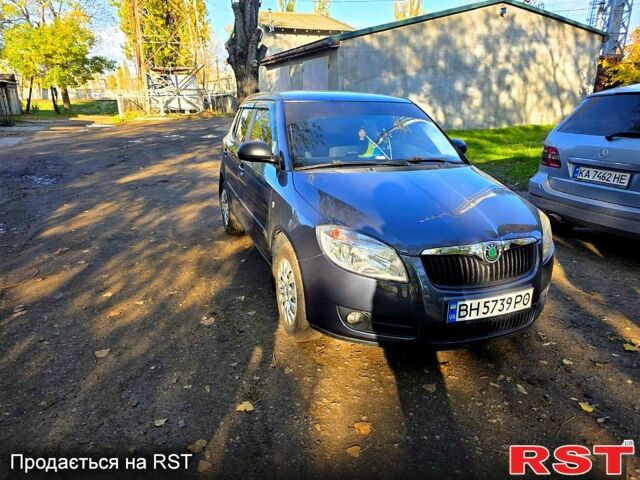 Серый Шкода Фабия, объемом двигателя 1.2 л и пробегом 0 тыс. км за 4200 $, фото 3 на Automoto.ua