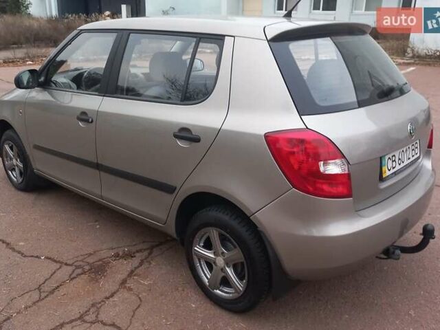 Серый Шкода Фабия, объемом двигателя 1.2 л и пробегом 113 тыс. км за 5100 $, фото 22 на Automoto.ua