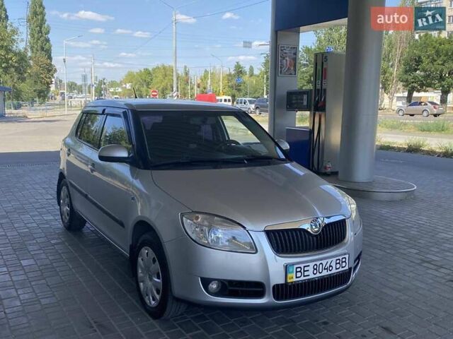 Сірий Шкода Фабія, об'ємом двигуна 1.39 л та пробігом 185 тис. км за 6300 $, фото 6 на Automoto.ua