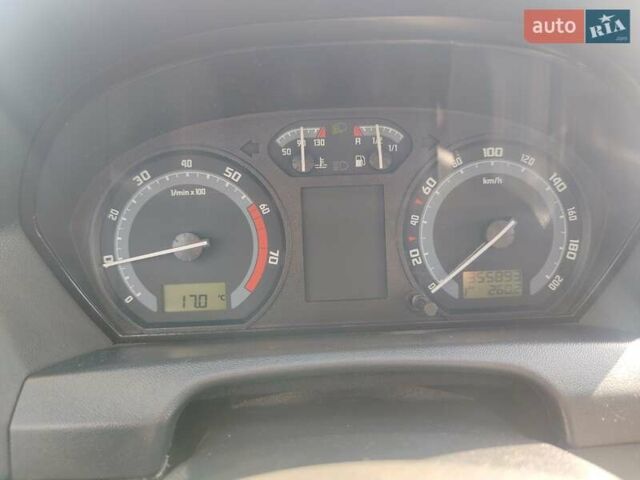 Сірий Шкода Фабія, об'ємом двигуна 1.2 л та пробігом 356 тис. км за 4000 $, фото 4 на Automoto.ua