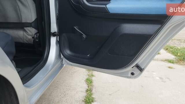 Серый Шкода Фабия, объемом двигателя 1.2 л и пробегом 314 тыс. км за 3950 $, фото 19 на Automoto.ua