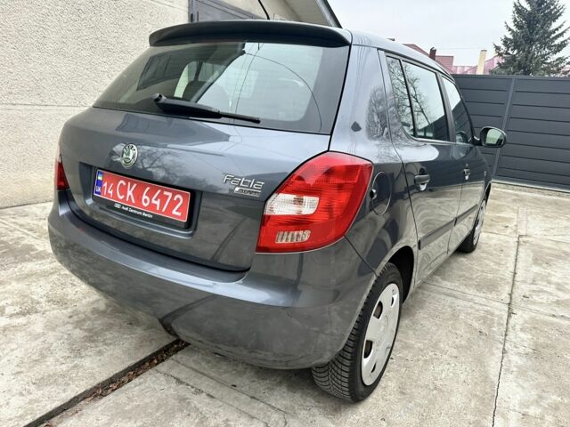 Сірий Шкода Фабія, об'ємом двигуна 0 л та пробігом 182 тис. км за 5300 $, фото 3 на Automoto.ua