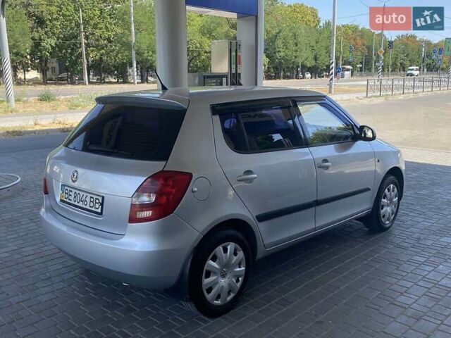 Серый Шкода Фабия, объемом двигателя 1.39 л и пробегом 185 тыс. км за 6300 $, фото 9 на Automoto.ua