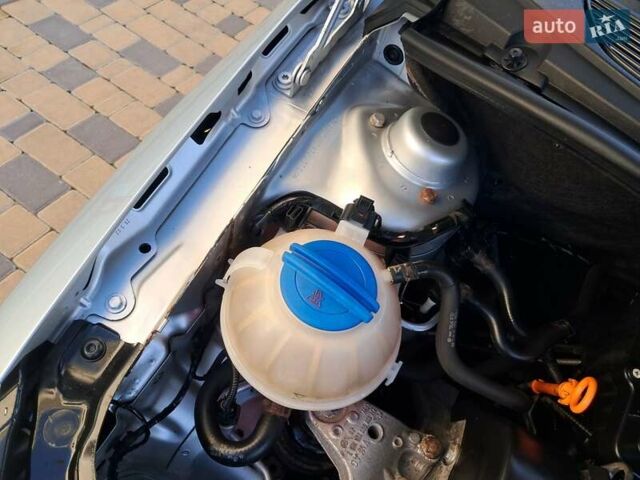 Сірий Шкода Фабія, об'ємом двигуна 1.4 л та пробігом 214 тис. км за 4999 $, фото 63 на Automoto.ua