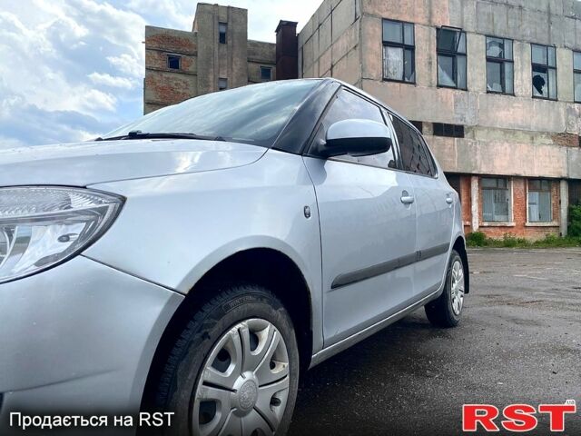 Серый Шкода Фабия, объемом двигателя 1.4 л и пробегом 0 тыс. км за 4800 $, фото 6 на Automoto.ua