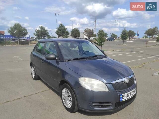 Шкода Фабия 2009 в Николаеве на Automoto.ua Серый Шкода Фабия, объемом двигателя 1.2 л и пробегом 190 тыс. км за 5000 $, фото 1 на Automoto.ua