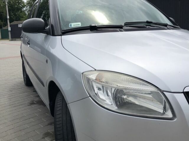 Серый Шкода Фабия, объемом двигателя 1.2 л и пробегом 209 тыс. км за 4799 $, фото 11 на Automoto.ua