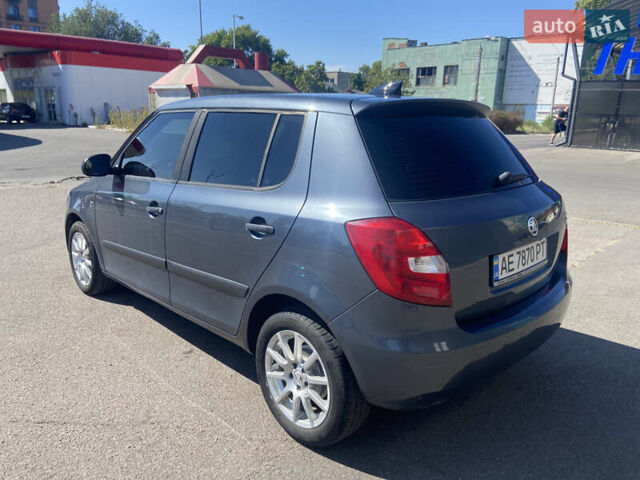 Сірий Шкода Фабія, об'ємом двигуна 1.2 л та пробігом 212 тис. км за 5800 $, фото 3 на Automoto.ua