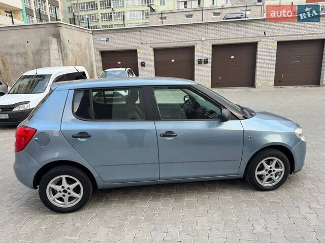 Сірий Шкода Фабія, об'ємом двигуна 1.39 л та пробігом 172 тис. км за 4999 $, фото 8 на Automoto.ua