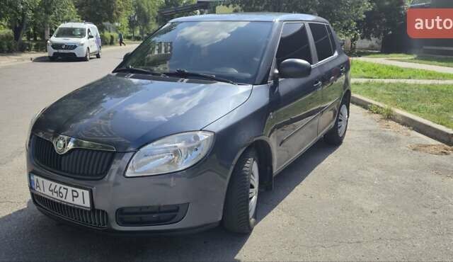 Сірий Шкода Фабія, об'ємом двигуна 1.42 л та пробігом 258 тис. км за 5000 $, фото 5 на Automoto.ua