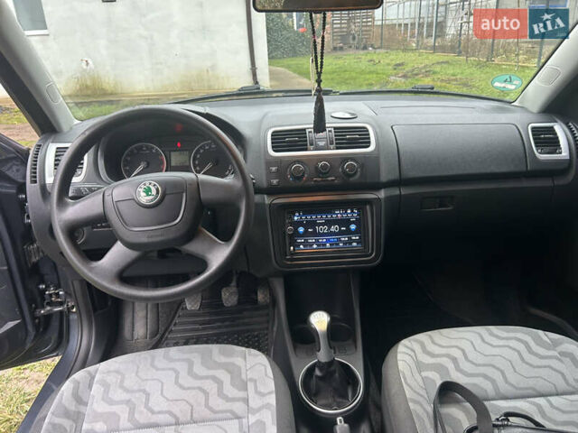 Серый Шкода Фабия, объемом двигателя 1.2 л и пробегом 212 тыс. км за 5245 $, фото 18 на Automoto.ua