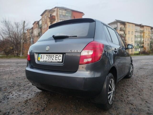 Серый Шкода Фабия, объемом двигателя 1.2 л и пробегом 143 тыс. км за 4500 $, фото 16 на Automoto.ua