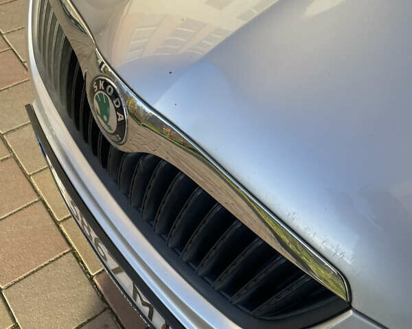 Серый Шкода Фабия, объемом двигателя 1.2 л и пробегом 142 тыс. км за 3900 $, фото 20 на Automoto.ua