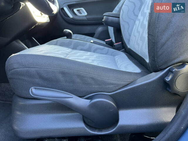 Сірий Шкода Фабія, об'ємом двигуна 1.4 л та пробігом 198 тис. км за 5390 $, фото 48 на Automoto.ua