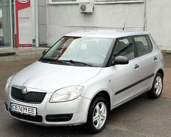 Серый Шкода Фабия, объемом двигателя 1.39 л и пробегом 242 тыс. км за 4850 $, фото 2 на Automoto.ua