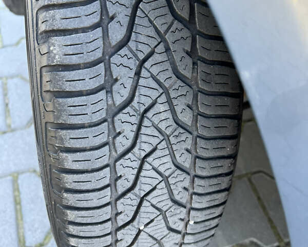 Сірий Шкода Фабія, об'ємом двигуна 1.4 л та пробігом 198 тис. км за 5390 $, фото 21 на Automoto.ua