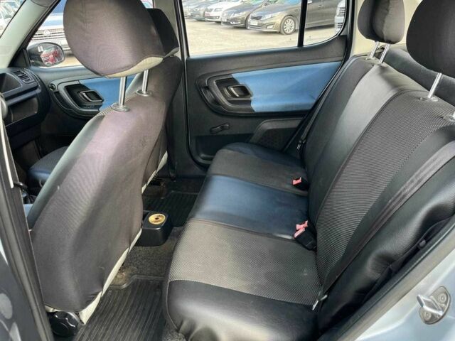 Сірий Шкода Фабія, об'ємом двигуна 1.2 л та пробігом 377 тис. км за 2640 $, фото 21 на Automoto.ua