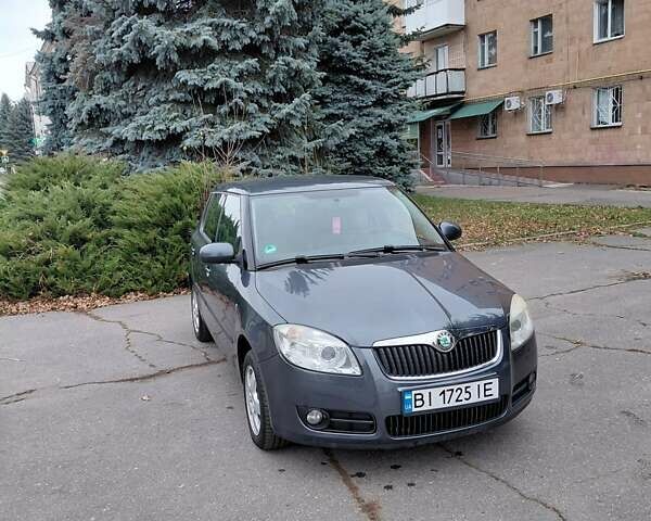 Серый Шкода Фабия, объемом двигателя 1.2 л и пробегом 283 тыс. км за 5000 $, фото 10 на Automoto.ua