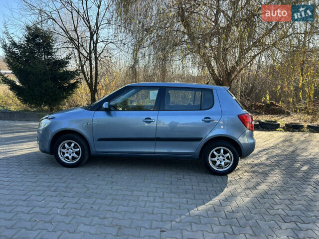 Сірий Шкода Фабія, об'ємом двигуна 1.4 л та пробігом 198 тис. км за 5390 $, фото 1 на Automoto.ua
