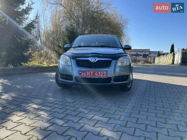 Сірий Шкода Фабія, об'ємом двигуна 1.4 л та пробігом 198 тис. км за 5390 $, фото 17 на Automoto.ua