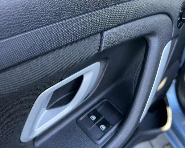 Сірий Шкода Фабія, об'ємом двигуна 1.4 л та пробігом 198 тис. км за 5390 $, фото 39 на Automoto.ua